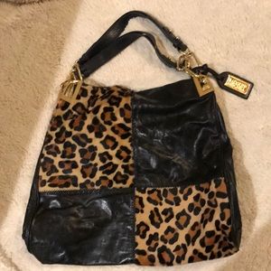Badgley Mischka Black leather with leopard print